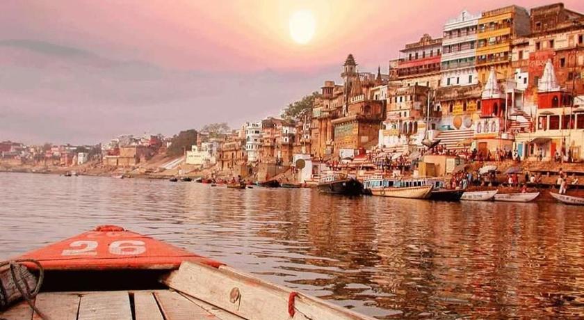 Hotel Ashiyana Palace — Hotel in Varanasi