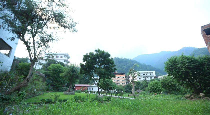 Raj Resort