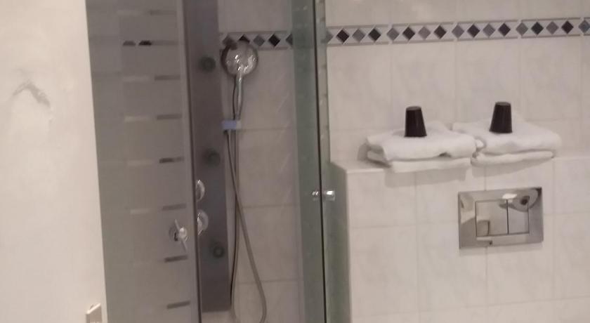 Image of Budget Double Room 6