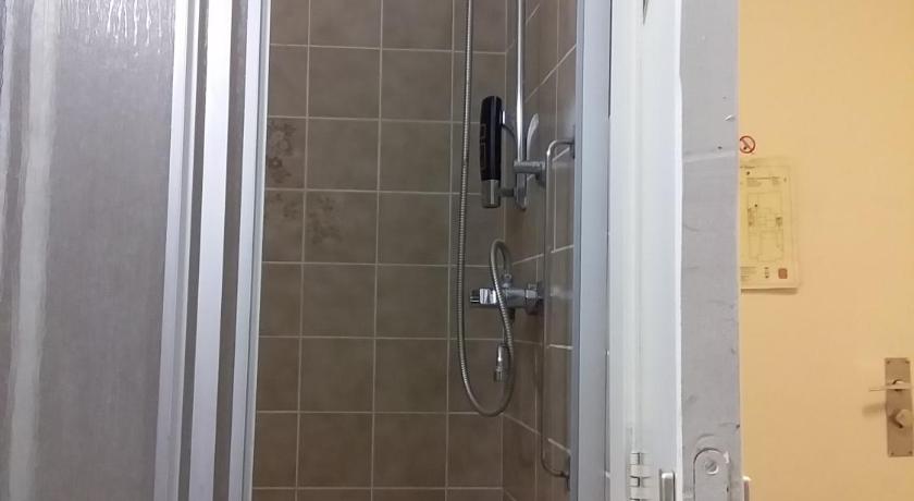 Image of Single Room with Private Bathroom 5