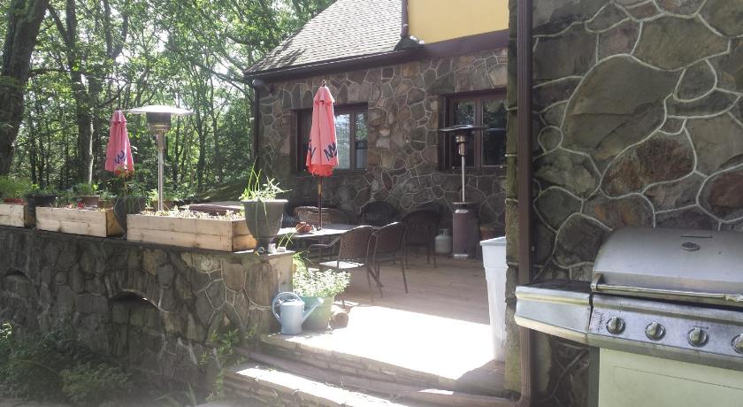 マウント・ポコノ (PA) Maurrocks - A Pocono Mountains B&B 5つ星 宿泊施設 眺望