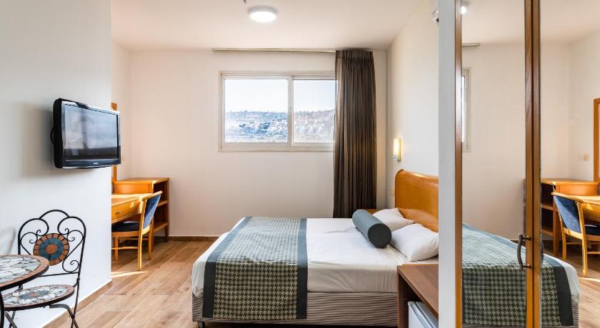 Image of Superior Twin Room 0