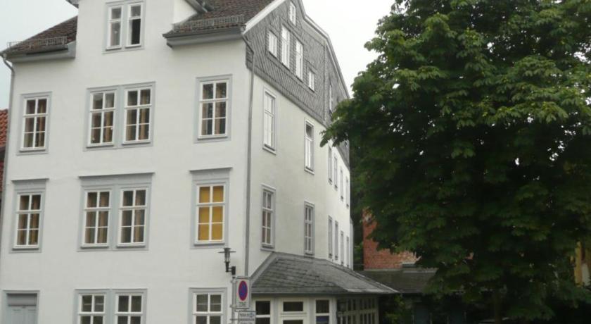 Apartment Leopold mit Balkon photo