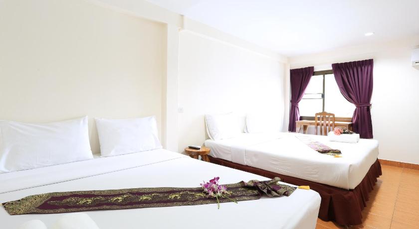 Image of Triple Room 1