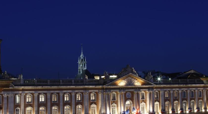 Hôtel Le Grand Balcon (Le Grand Balcon Hotel)