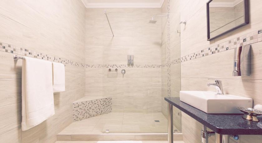 Three Olives Guesthouse photo