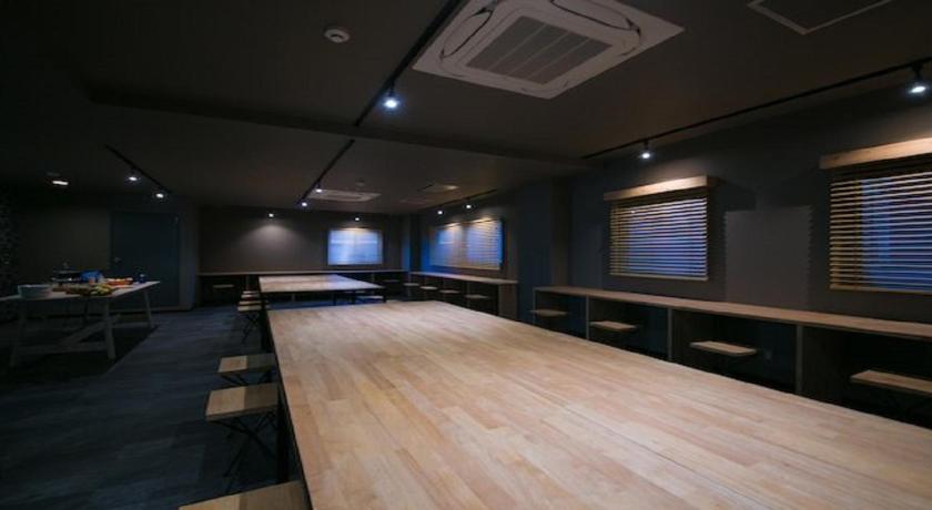 an empty room with a table and chairs, 1-2-2 Kentokumachi - Hotel / Vacation STAY 8106 in Oita