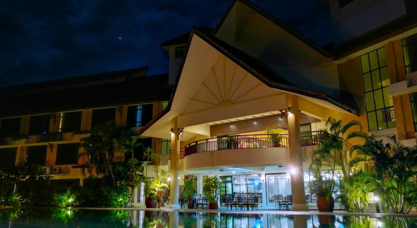 クダッ Kudat Golf & Marina Resort 3つ星 ホテル スイート