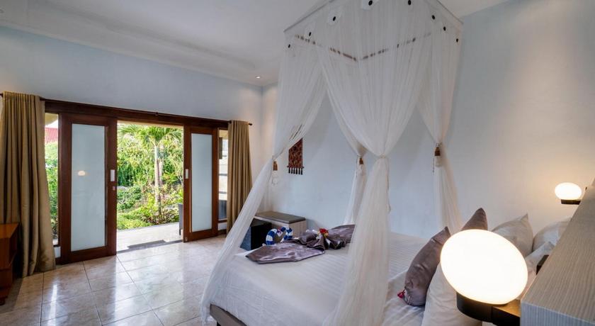 Song Bintang Villas