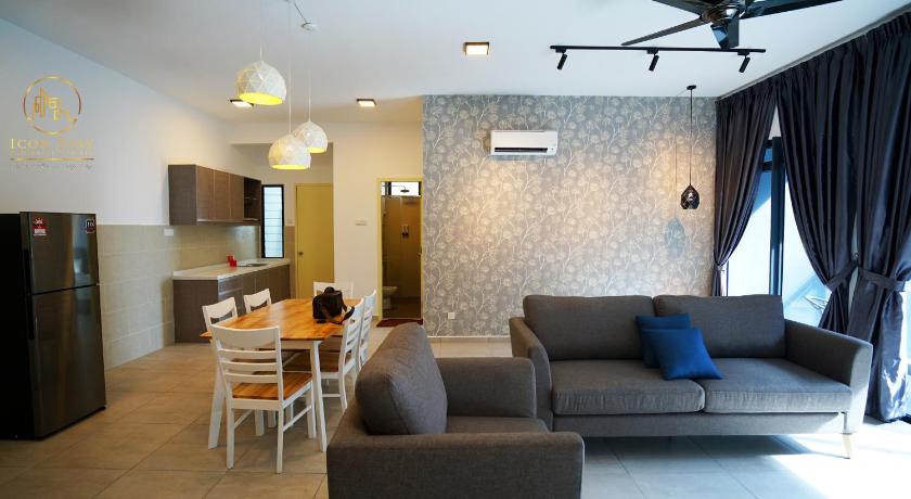 Image of Three-Bedroom Apartment 7