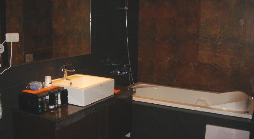 Shantir Motel - image 41