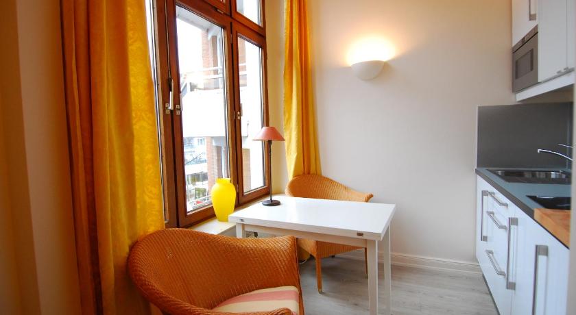 Image of Apartment with Balcony 4