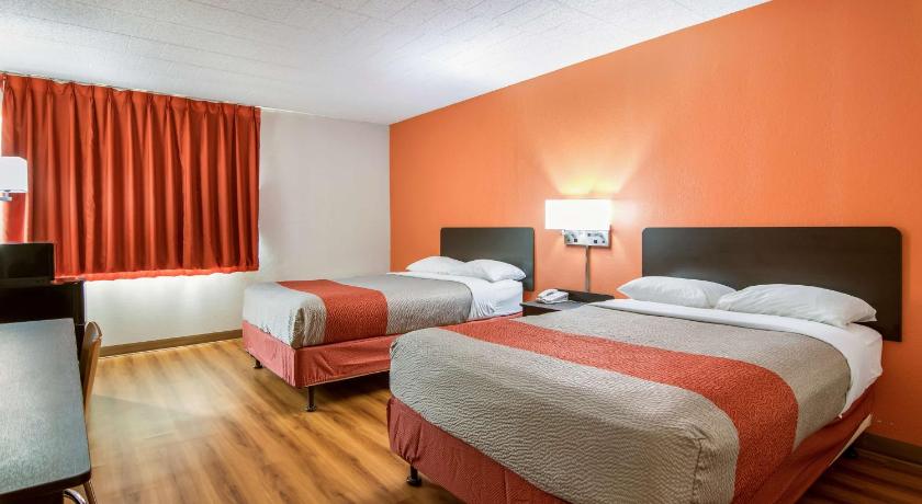 Motel 6 New Stanton photo