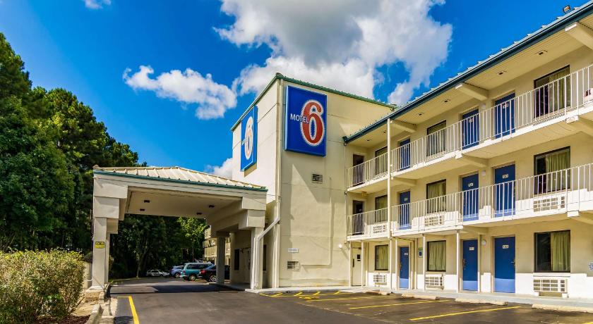 Motel 6 Raleigh NC  Cary