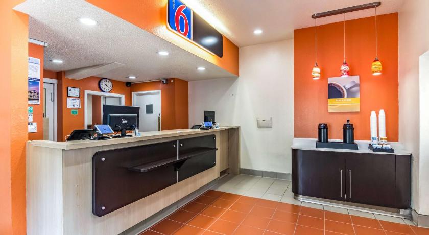 Motel 6 Raleigh NC  Cary