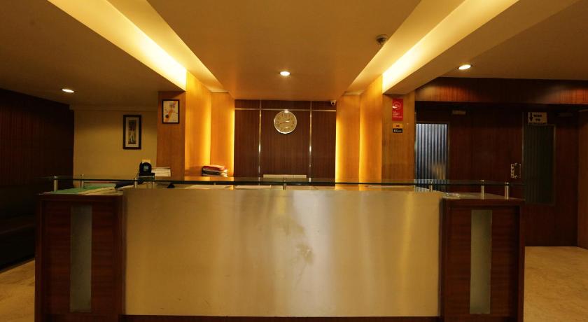 Hotel Lucky Goregaon