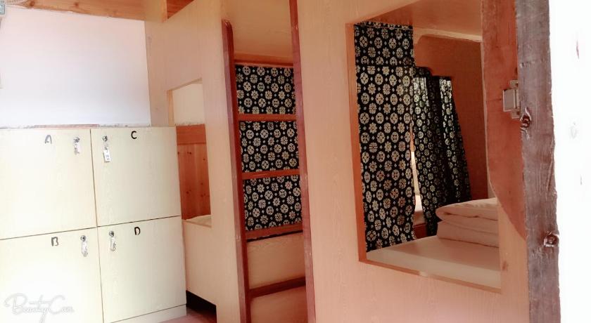 Image of Bed in 8-Bed Mixed Dormitory Room 3
