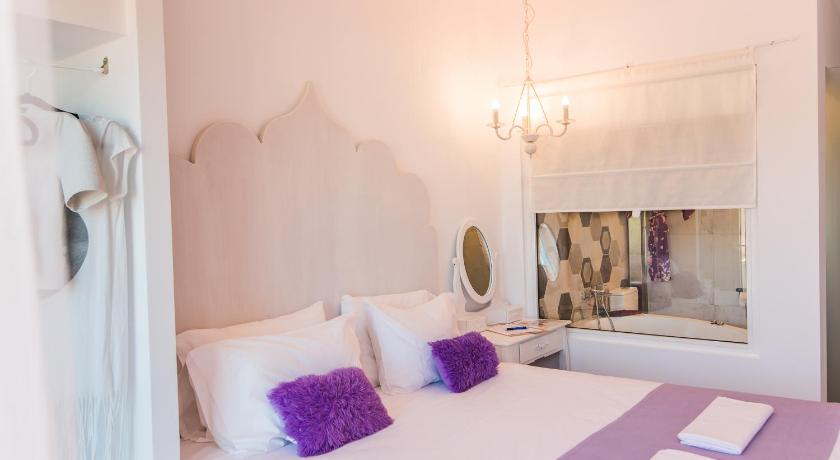 Image of Deluxe Mini Suite With Jacuzzi (up to 2 people) 7