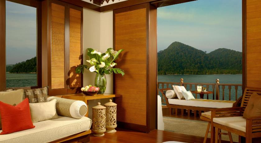 パンコール Pangkor Laut Resort - Small Luxury Hotels of the World 5つ星 ホテル レストラン