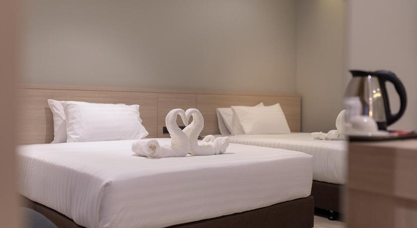 Image of Deluxe Twin Bed 9