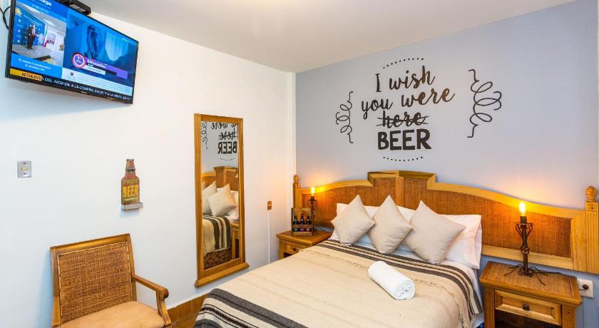 Mala Vecindad Beer Hotel