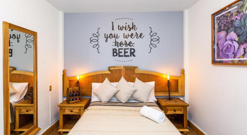 Mala Vecindad Beer Hotel