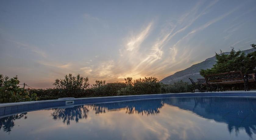 Villa Heavens Knights with private pool photo