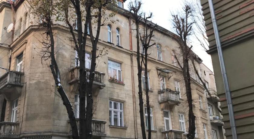 Real Home in Lviv Apartment — Hotel in Lviv