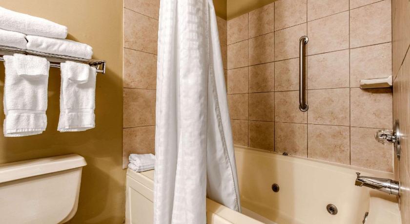 Quality Inn New Castle