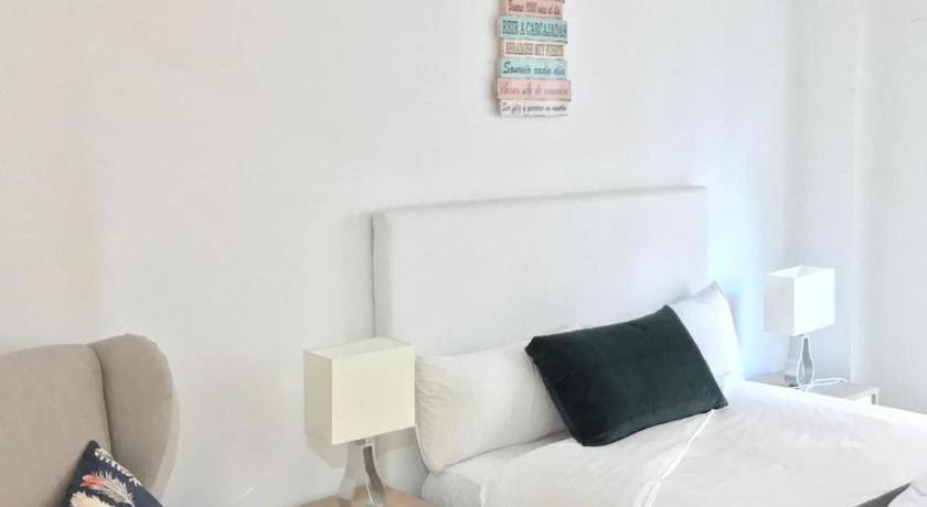 AZ El Balcon de Atares — Hotel in Zaragoza