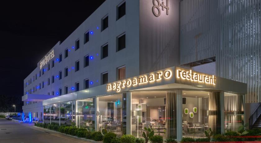 8Piuhotel