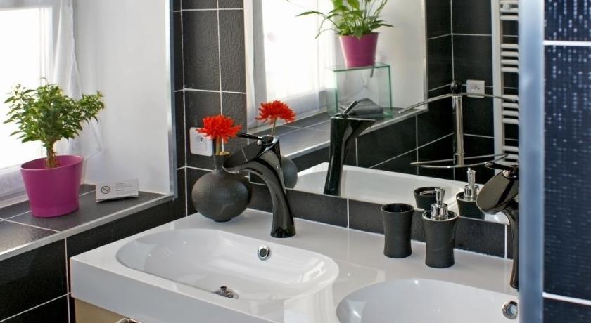 Image of Double Room 2