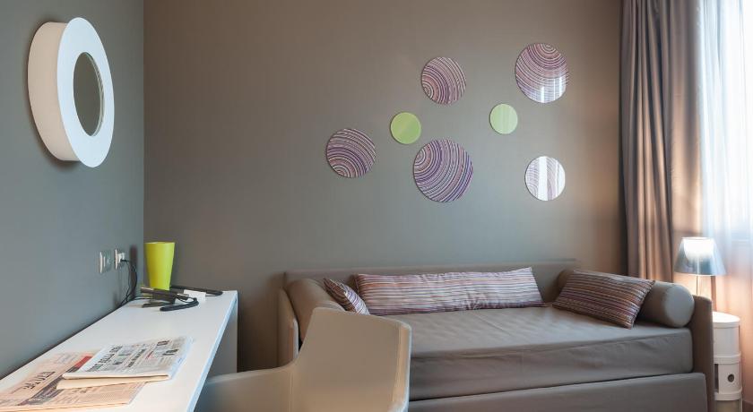 8Piuhotel