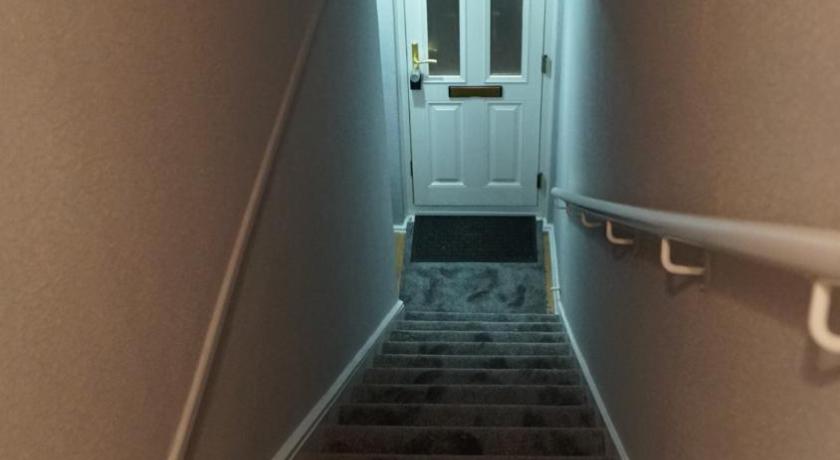 North London Apartment - Edmonton - image 14