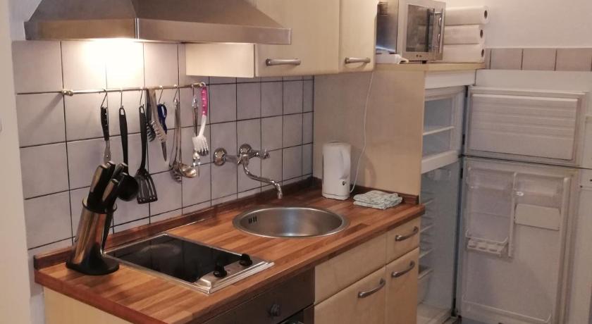Image of Apartment with Terrace and Double Bed EG 04 1