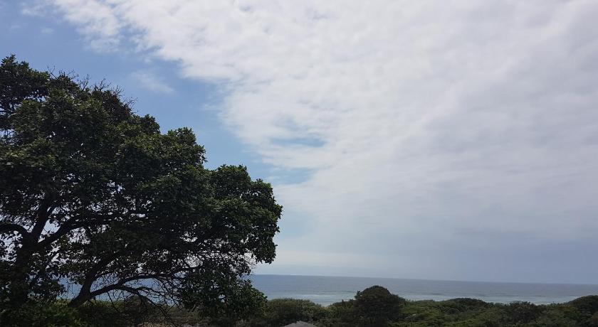 Sunrise Beach Resort — Hotel in Durban