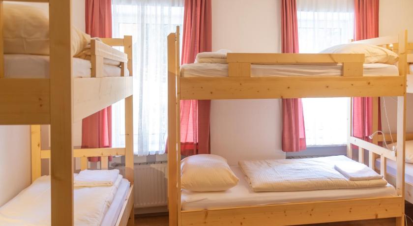 Image of Bunk Bed in Mixed Dormitory Room 1