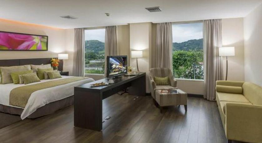 Image of Junior Suite 0