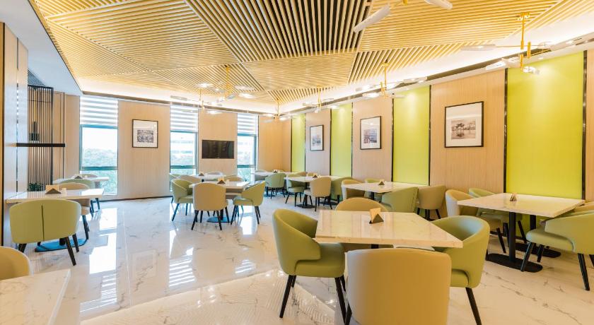 Atour Hotel Nanjing Xingang High-tech Industrial Park