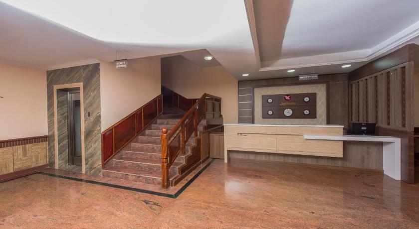 Kallada Golden Hotel photo