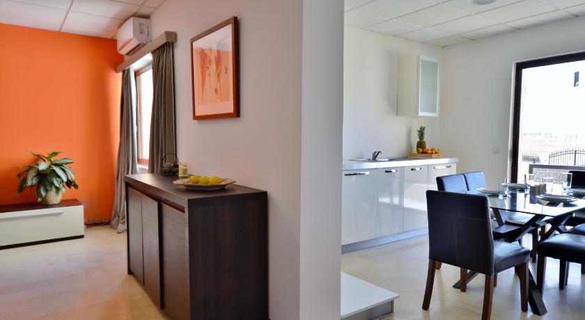 City Living Suites TK2 Rm 2 photo