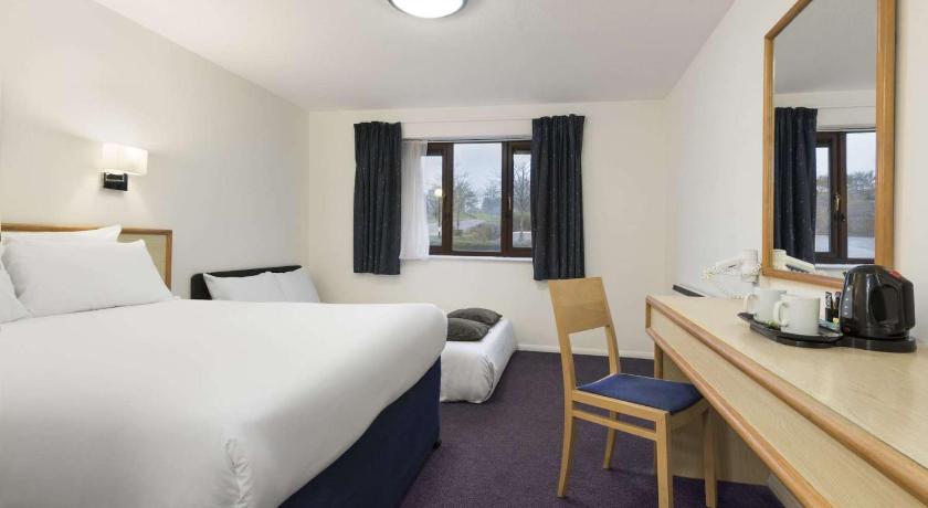 Days Inn by Wyndham Bridgend Cardiff M4