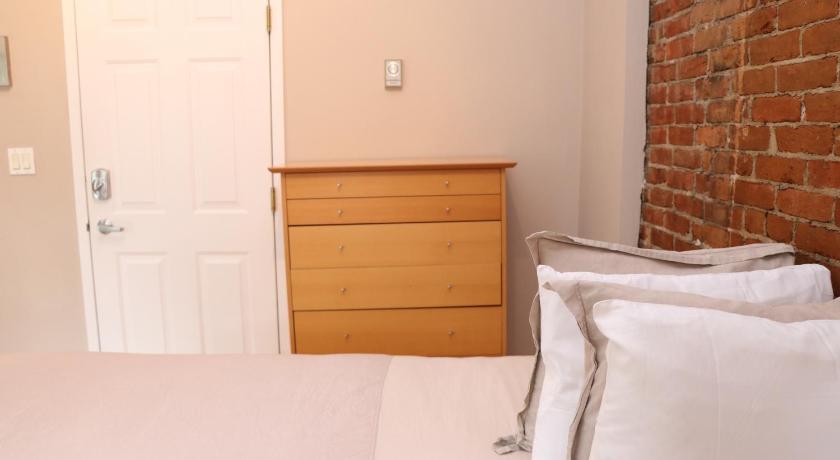Furnished Studio in the South End #4 photo