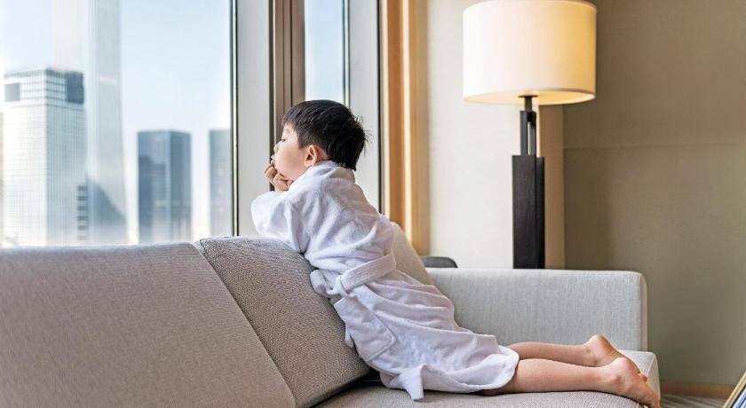 Imagen de 1 King Bed With Cbd Tower View Deluxe 7