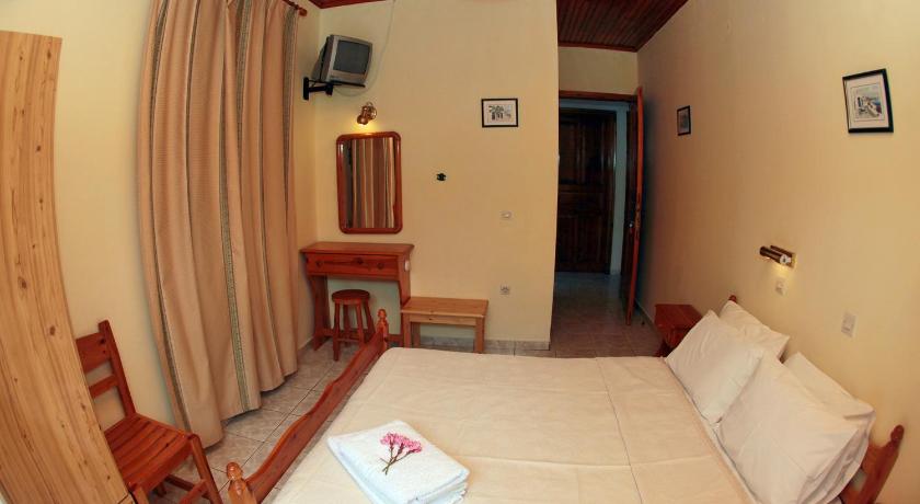 Glaros Guesthouse photo