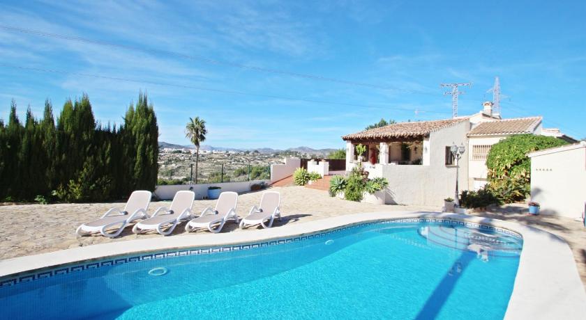 El Ventorrillo - holiday home with stunning views and private pool in Benissa photo