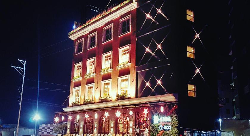 Hotel D-Adda – Badlapur, KY