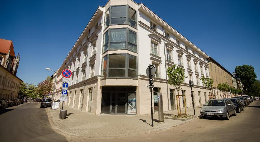 Old Town Premium Queen`s Apartments photo
