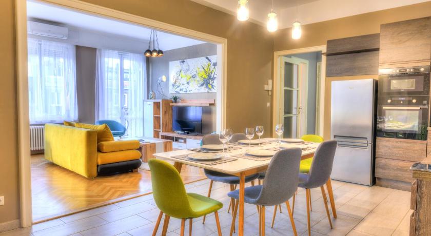 Central Downtown Apartments — Hotel in Budapest