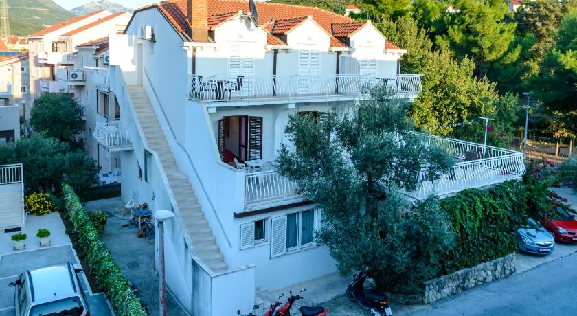 Villa Adria Apartments